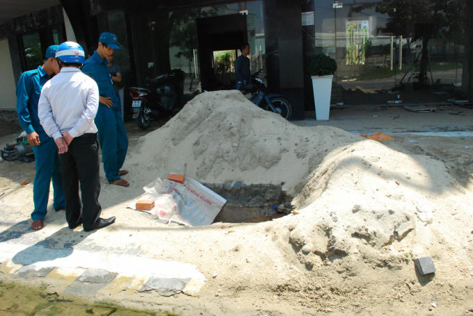 UBND phường Thọ Quang cho biết đã có nhắc nhở nhưng chủ đầu tư và các chủ căn hộ chưa thực hiện nghiêm túc.