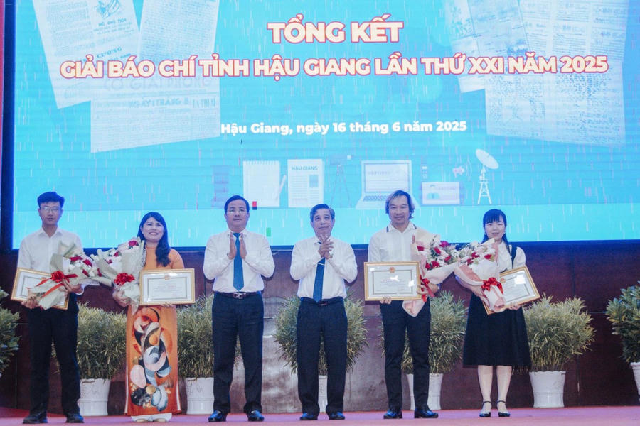 Nhiều tác phẩm báo chí đạt giải cao tại Giải báo chí tỉnh Hậu Giang lần thứ XXI năm 2025.