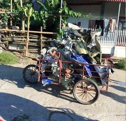 Những mảng vỡ máy bay nghi của chiếc CASA 212.