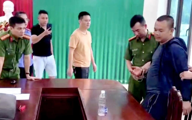 Hà Giang: Bắt tài xế chống đối, lăng mạ CSGT