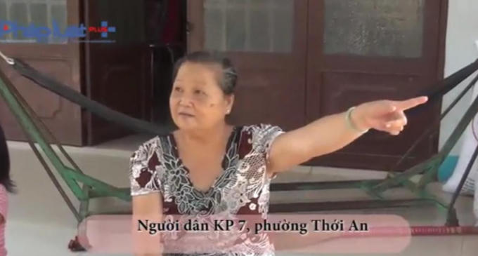 Người dân hàng chục năm luôn mong muốn có chiếc cầu băng qua hẻm 662, nhưng lãnh đạo khu phố, phường Thới An lại tiến hành xây cống qua hẻm 702.