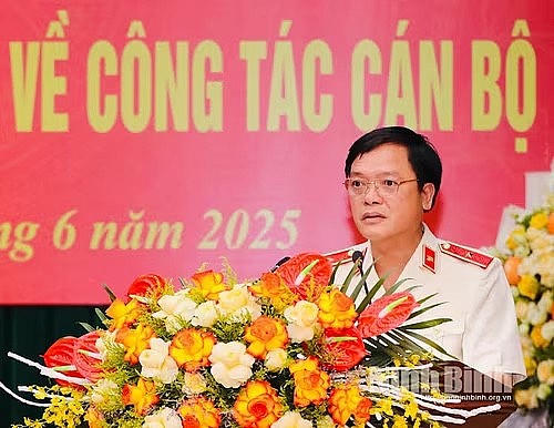 Ông Phạm Ngọc Cảnh, Viện trưởng Viện Kiểm sát Nhân dân tỉnh Ninh Bình phát biểu nhận nhiệm vụ.