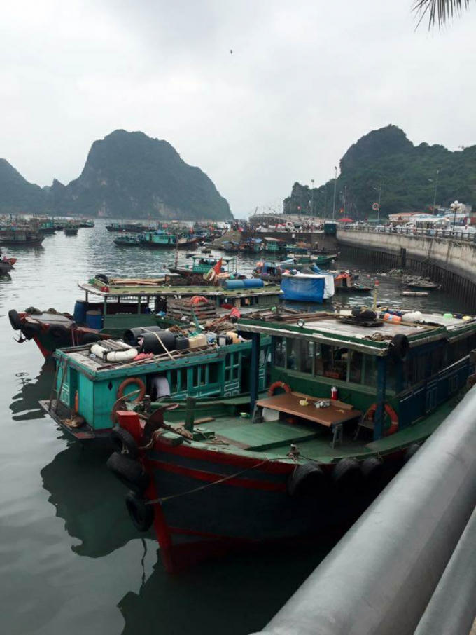 Rác thải mất mỹ quan.