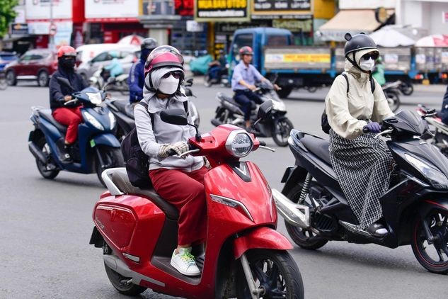 Hà Nội lập tổ liên ngành để chuyển đổi sang xe điện, xây dựng trạm sạc.
