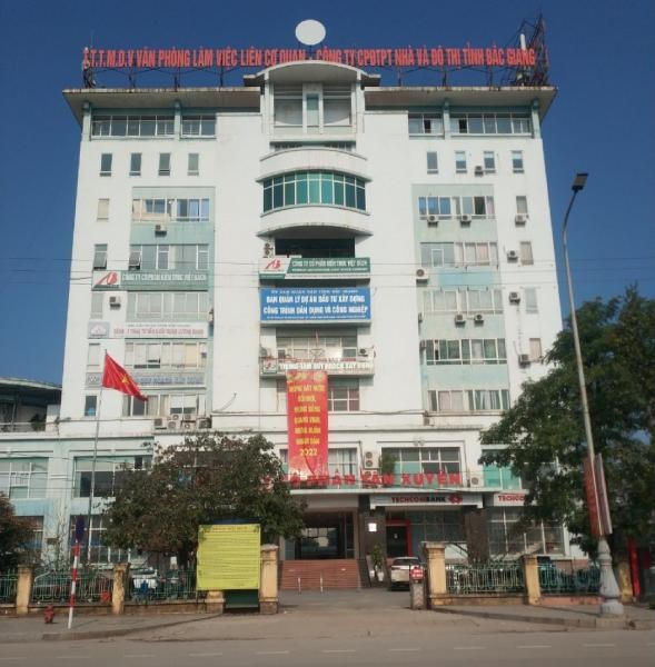Tòa nhà 9 tầng được mang đi thế chấp nhiều năm.