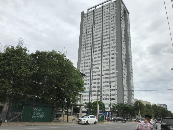 Chung cư Bảo Sơn Complex, tại số 126 đường Nguyễn Sỹ Sách, phương Hưng Phúc, TP Vinh Nghệ An do Công ty cổ phần tập đoàn đầu tư và du lịch Bảo Sơn làm chủ đầu tư với quy mô 31 tầng, 319 căn hộ cao cấp...