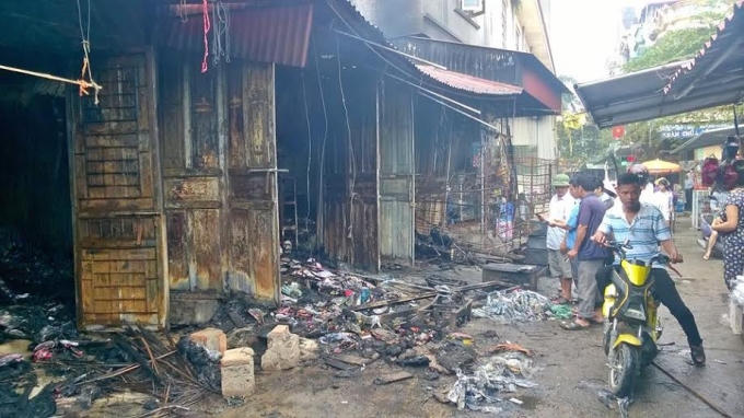 Nhiều Ki ốt cháy rụi