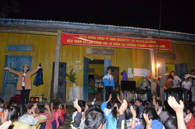 Học sinh trường PTDTBT -THCS Trà LInh