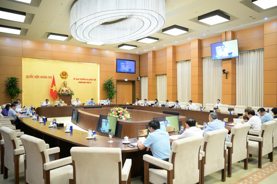 UBTVQH thông qua Nghị quyết về chi tổ chức và hoạt động BHXH, BH thất nghiệp giai đoạn 2025 - 2027