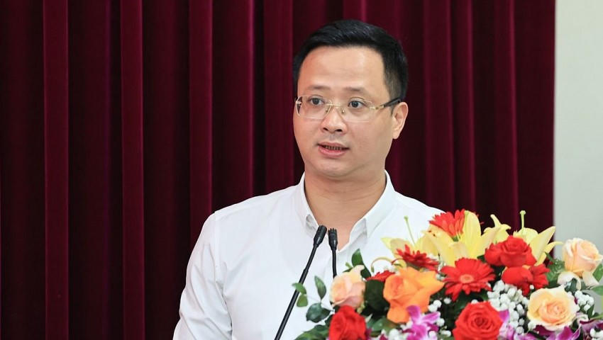 Ông Uông Việt Dũng giữ cương vị Cục trưởng Cục hàng không Việt Nam.