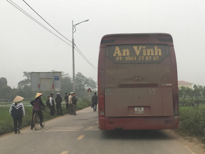 Chiếc xe khách gây tai nạn.