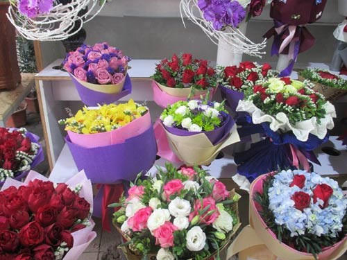 S&ocirc;i động thị trường qu&agrave; tặng Ng&agrave;y lễ T&igrave;nh nh&acirc;n