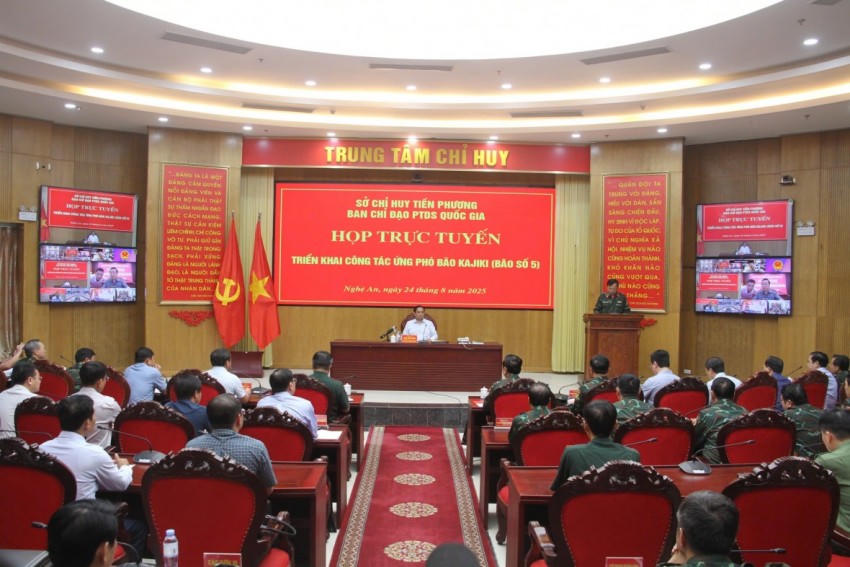 Thủ tướng Phạm Minh Chính chủ trì phiên họp.