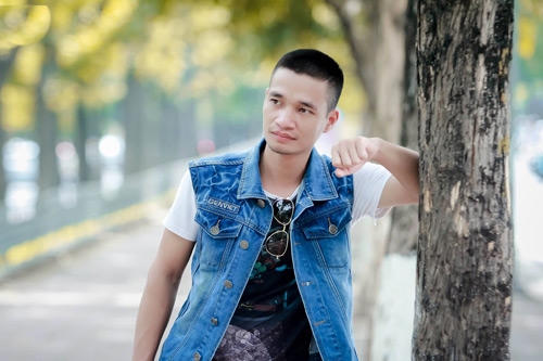Tung bộ ảnh mới, Lệ Rơi đang d&ugrave;ng chi&ecirc;u tr&ograve; để t&aacute;i xuất showbiz?