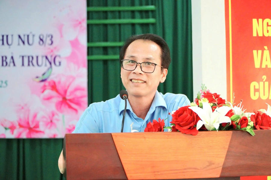 Ông Hồ Văn Dũng, Giám đốc Sở Y tế tỉnh Kiên Giang phát biểu tại buổi họp mặt