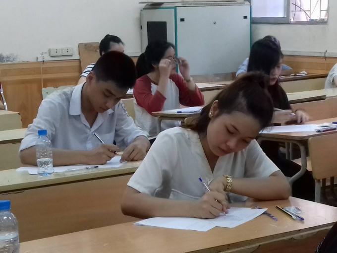 Không khí kỳ thi tại điểm trường Đại học Sư phạm Hà Nội diễn ra nghiêm túc.