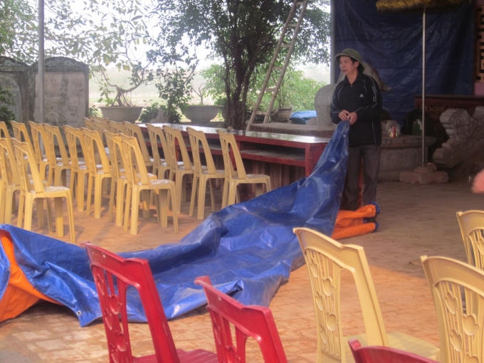 Mọi người đang tích cực hoàn thành công việc...