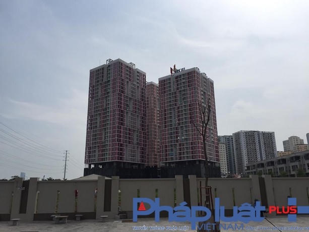 Vẻ ngoài hoành tráng nhưng tiềm ẩn nhiều nguy cơ cháy nổ của Chung cư Usilk City, phường La Khê, Hà Đông.
