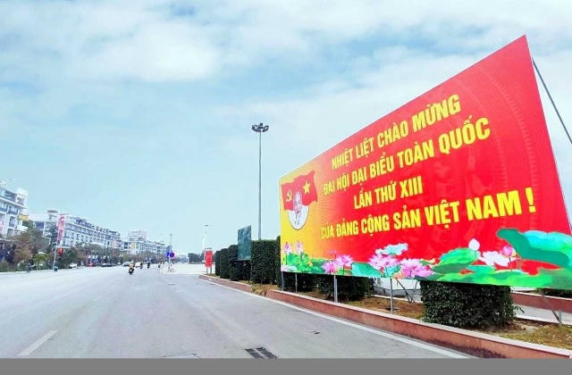 Người dân hướng về Đại hội
