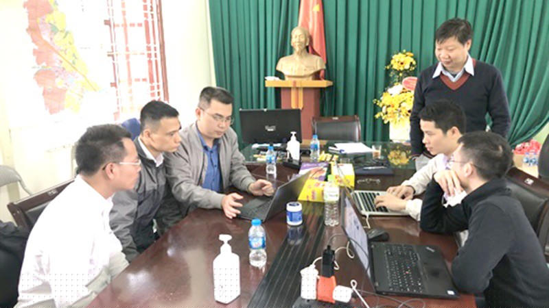 Từ ngày có dịch, các cán bộ ngày nào cũng giao ban để đánh giá tình hình