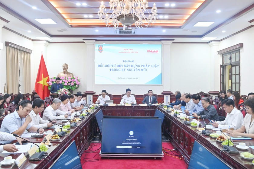 Toàn cảnh Toạ đàm