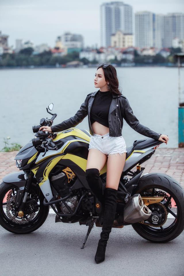 Ngoại hình đẹp, tình yêu bóng đá khiến cho cái tên Đặng Ngân được chú ý nhất nhì trong dàn "bóng hồng" World Cup 2018.