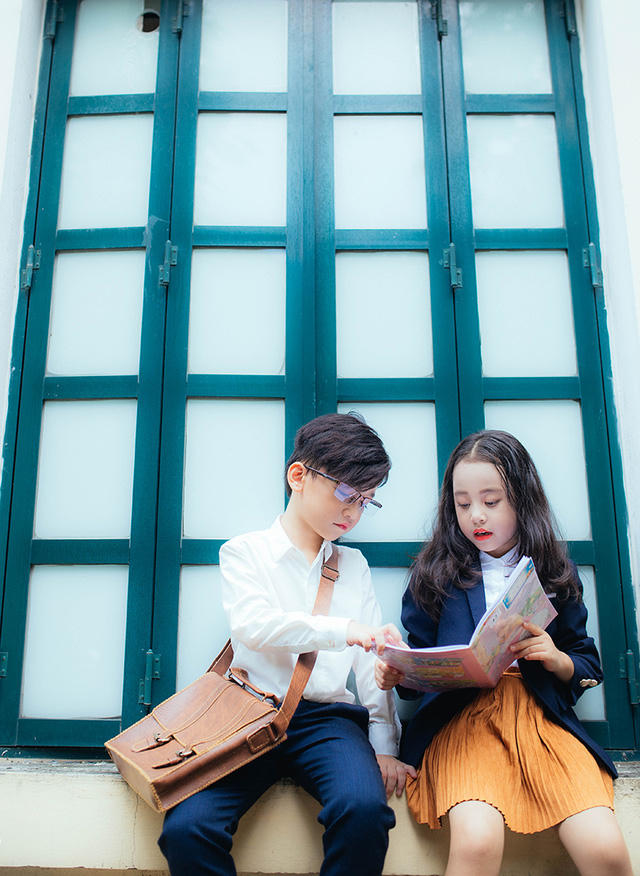 Được biết, vào vai thầy giáo thực tập điển trai là cậu bé Cao Hữu Nhật, từng tham gia cuộc thi Á Vương cuộc thi Hoàng Tử Và Công Chúa Thế giới 2017.