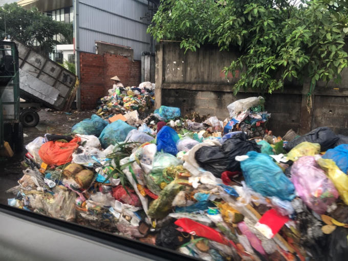 Người dân rất bức xúc vì môi trường sống bị nạn ô nhiễm đe dọa.