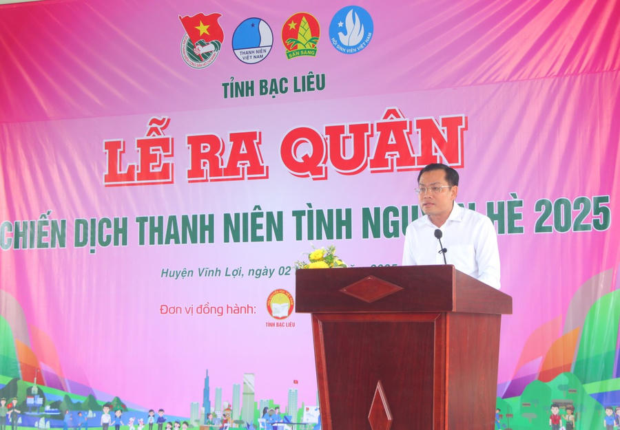 Ông Ngô Vũ Thăng - Phó Chủ tịch UBND tỉnh Bạc Liêu, phát biểu chỉ đạo tại lễ ra quân.