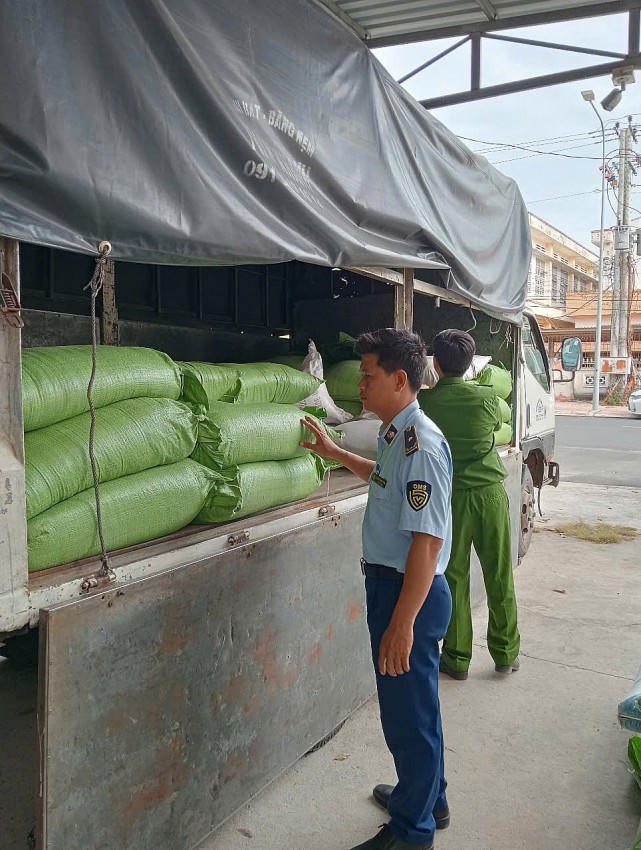 phân bón không rõ nguồn gốc xuất xứ