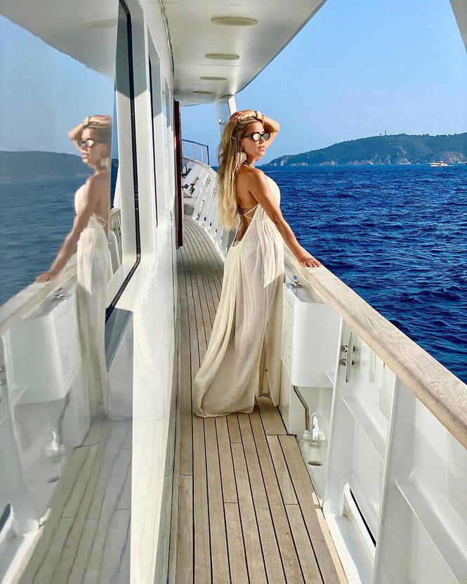 Ngoài tứ tuần, mỹ nhân Hà Lan Sylvie Meis vẫn quá đỗi nóng bỏng - ảnh 15