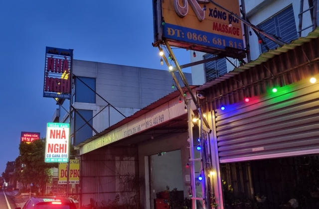 U60 tuổi làm môi giới cho khách và gái bán dâm