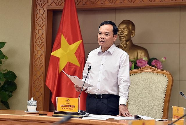 Phó Thủ tướng Trần Lưu Quang chủ trì cuộc họp trực tuyến với tỉnh Hải Dương, Hải Phòng và Quảng Ninh. Ảnh: VGP