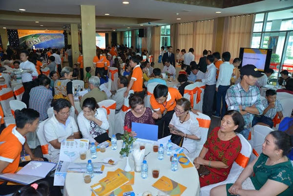 Hơn 800 khách hàng dự Lễ mở bán Marine City