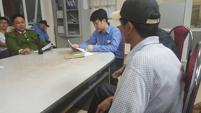 Buổi làm việc giữa gia đình bệnh nhi và phía bệnh viện.