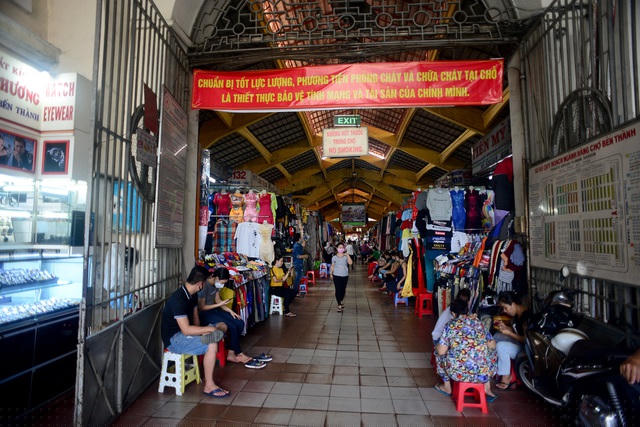 Tuy nhiên, ảnh hưởng dịch Covid-19 khiến tình hình buôn bán của các tiểu thương gặp khó khăn.