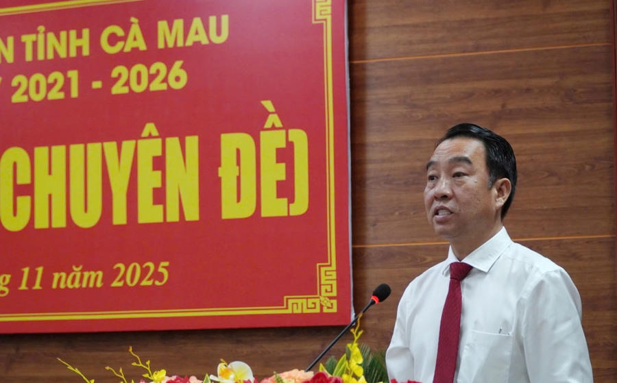 Ông Lữ Quang Ngời – Phó Bí thư Tỉnh ủy, Tân Chủ tịch UBND tỉnh Cà Mau, phát biểu nhận nhiệm vụ.