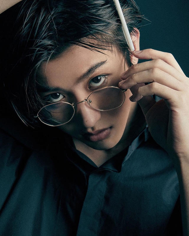 Nam ca sĩ người Trung Quốc - Thái Từ Khôn, thành viên nhóm Nine Percent, đứng thứ 27. Sau khi tham gia một chương trình truyền hình thực tế tìm kiếm tài năng ca hát, Thái Từ Khôn đã trở thành gương mặt thu hút nhiều sự chú ý và rộng đường tiến vào nền công nghiệp âm nhạc Hoa ngữ.
