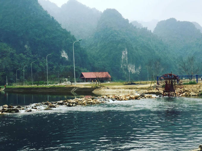 Lễ hội Lồng Tông huyện Lâm Bình diễn ra vào ngày 14 và 15 tháng 1 âm lịch tại sân vận động Bản Kè B, xã Lăng Can, huyện Lâm Bình.