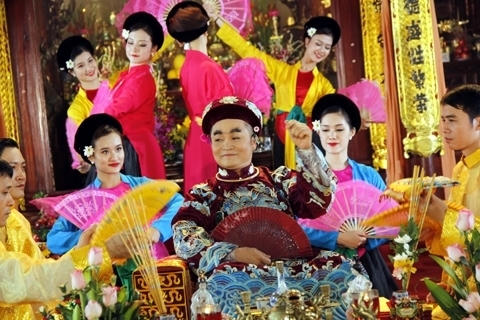 Những nỗ lực hết mình của nghệ sĩ Xuân Hinh trong việc gìn giữ nghệ thuật truyền thống.