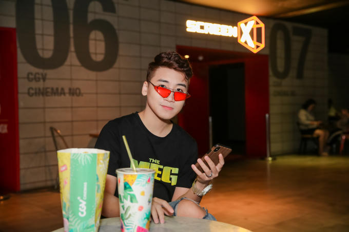 Hiện định dạng ScreenX chỉ có duy nhất ở CGV Parkson Hùng Vương (HCM) và CGV Aeon Long Biên (HN).