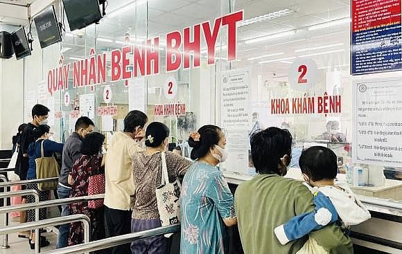 Người bệnh đăng ký khám chữa bệnh theo bảo hiểm y tế (Ảnh: minh họa).