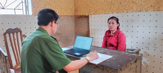 Bà Hoàn làm việc với cơ quan công an.