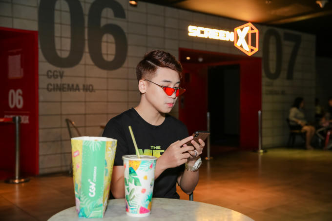 Với độ phủ hình ảnh gấp ba lần so với tiêu chuẩn màn chiếu thông thường, ScreenX xứng đáng là định dạng dành cho những bom tấn hành động, giúp người hâm mộ có thể thưởng thức trọn vẹn trải nghiệm thị giác vượt trội.