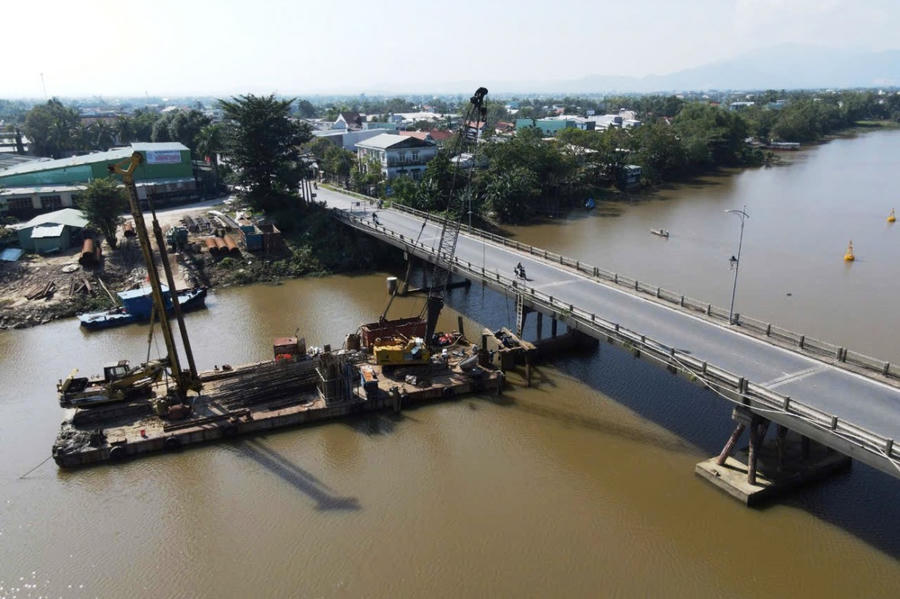 Cầu Câu Lâu mới sẽ được sửa chữa trong 120 ngày (Ảnh: Công Huy)