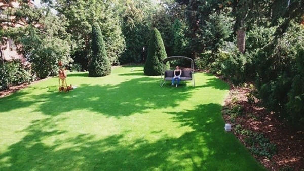 Không gian quanh khu biệt thự.