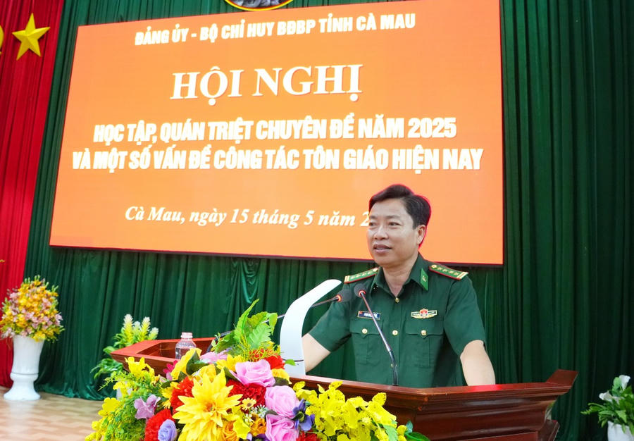 Đại tá Phạm Minh Giang - Tỉnh ủy viên, Bí thư Đảng ủy, Chính ủy BĐBP tỉnh Cà Mau yêu cầu cán bộ, Đảng viên BĐBP tỉnh thực hiện nghiêm việc học tập Chuyên đề.