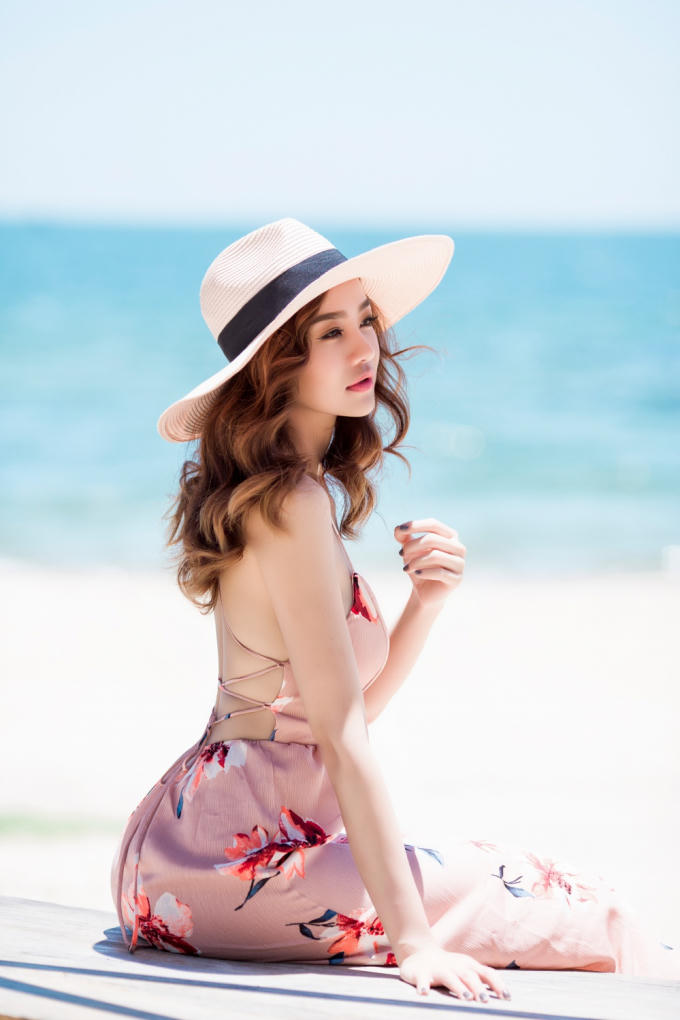 Kiều Ng&acirc;n khoe vẻ đẹp mong manh ở thi&ecirc;n đường Malpes Việt Nam