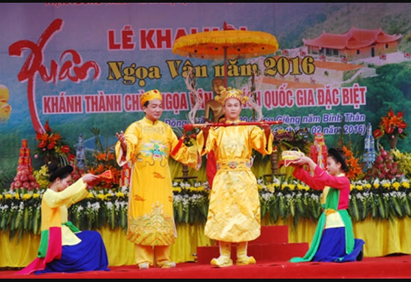 Lễ Khai hội Xuân Ngọa Vân năm 2016.