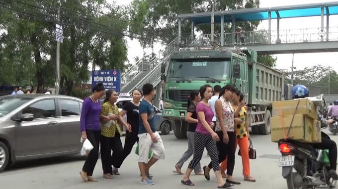 Cầu vượt “tâm thư” bị bỏ rơi